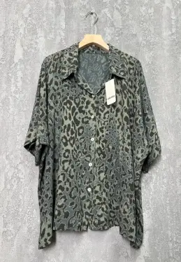 Рубашка лео размер 48- 58 Италия 625