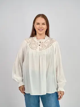 Блуза с гипюром 8013 размер 50- 58