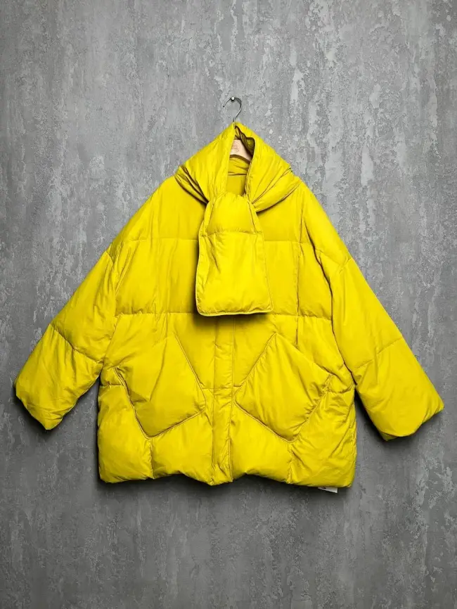 Пуховик женский с шарфом 8358 Размер 50-58 фото 10