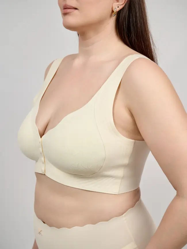 Топ бесшовный с чашками 1636 Размеры фото 50