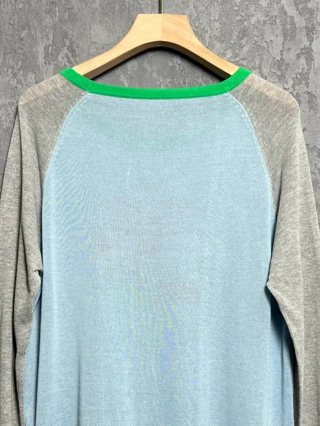 Джемпер с цветком 22917 размер 50- 58 фото 12