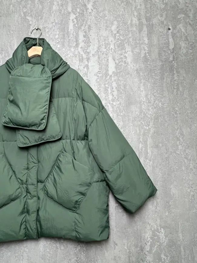 Пуховик женский с шарфом 8358 Размер 50-58 фото 76