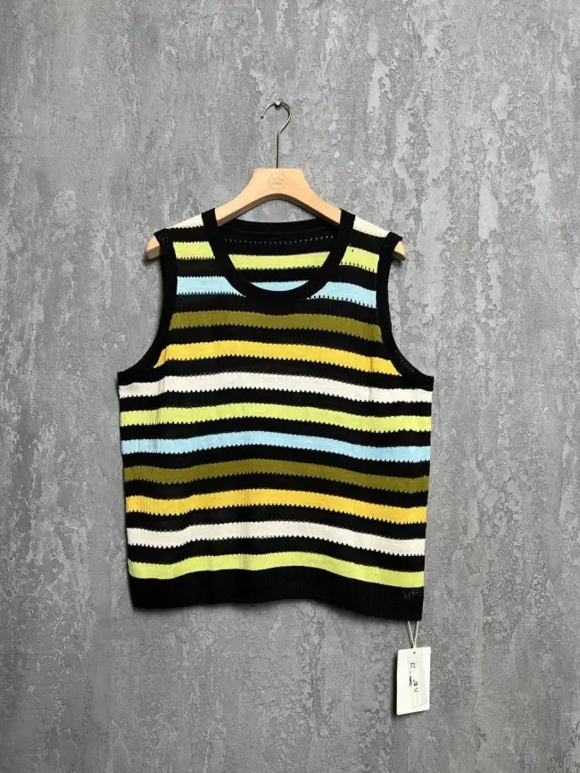 Жилет трикотажный 22962 размер 50- 58 фото 10