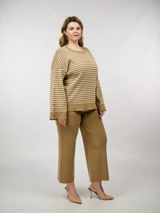 Костюм двойка брючный "Пуговка" 2348 Размер 48-54 фото 2