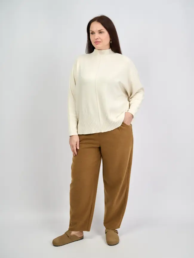 Брюки с защипами 