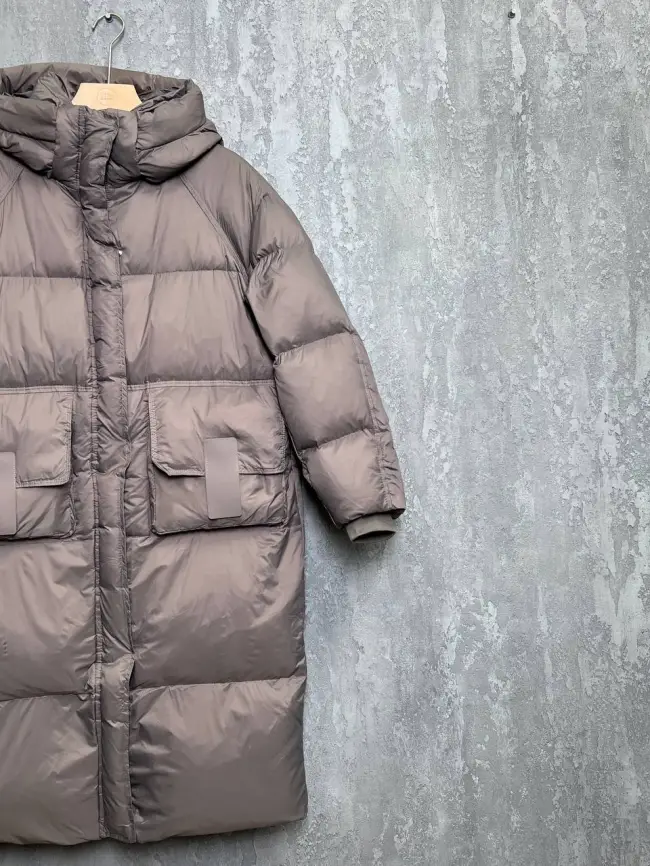 Пуховое пальто с кожаной вставкой 03741 Размер 48-54 фото 30