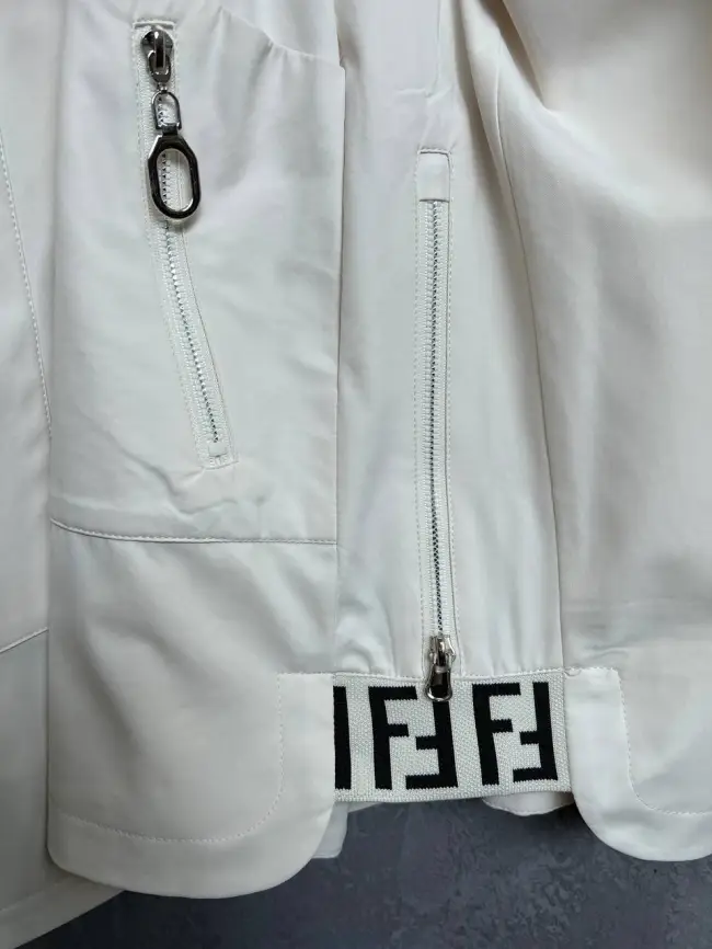 Ветровка 2022 Размер 56-60 фото 4