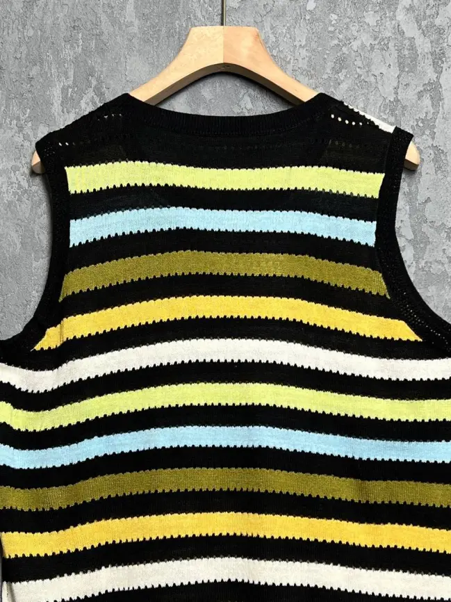 Жилет трикотажный 22962 размер 50- 58 фото 11