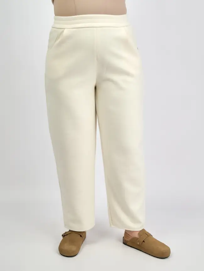 Брюки с защипами 