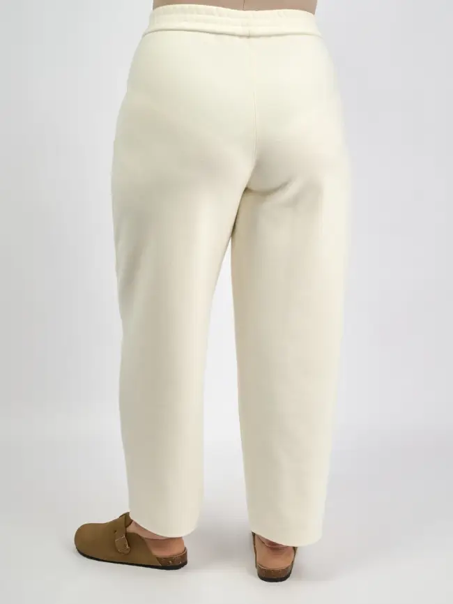 Брюки с защипами 