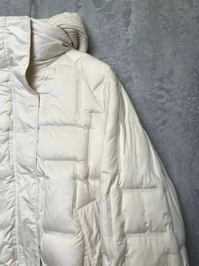 Пальто с вязаным капюшоном №2 8893 Размер 50-56 фото 4