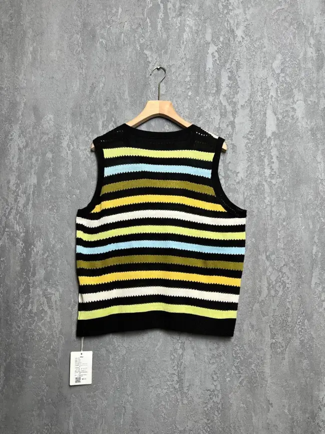 Жилет трикотажный 22962 размер 50- 58 фото 9