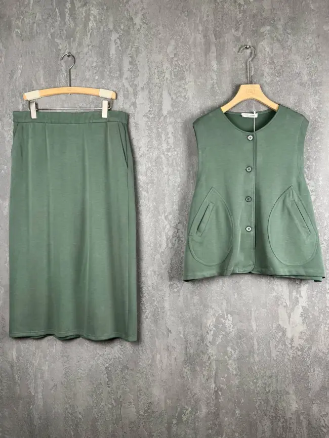 Костюм с юбкой 0012 (виридиан, 1)Уценка фото 1