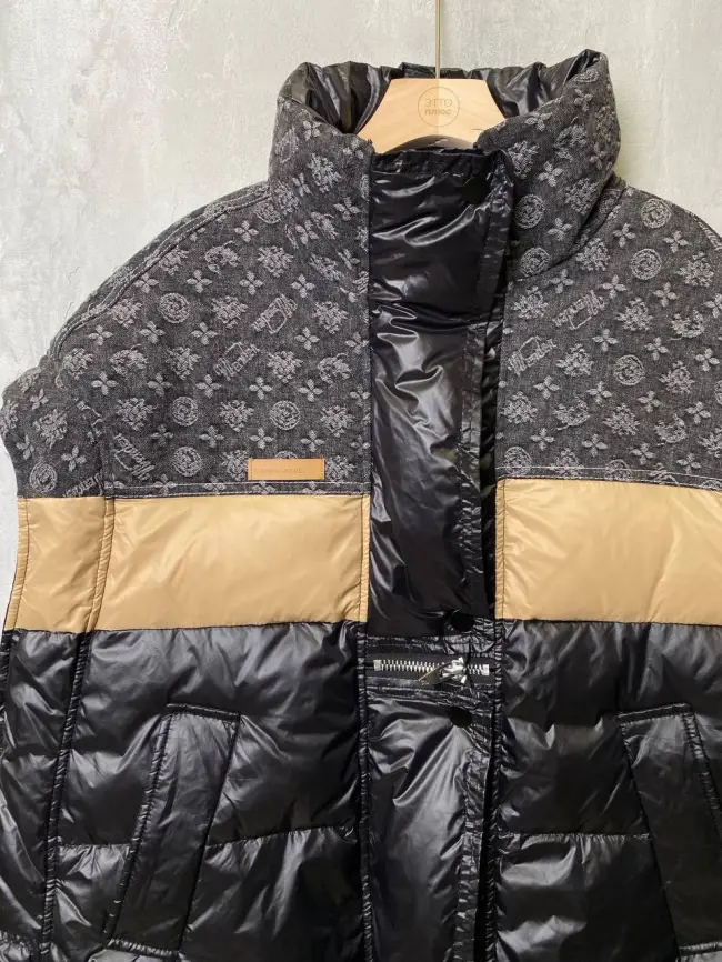 Жилет на двух молниях 1219 Размер 48-58 фото 25