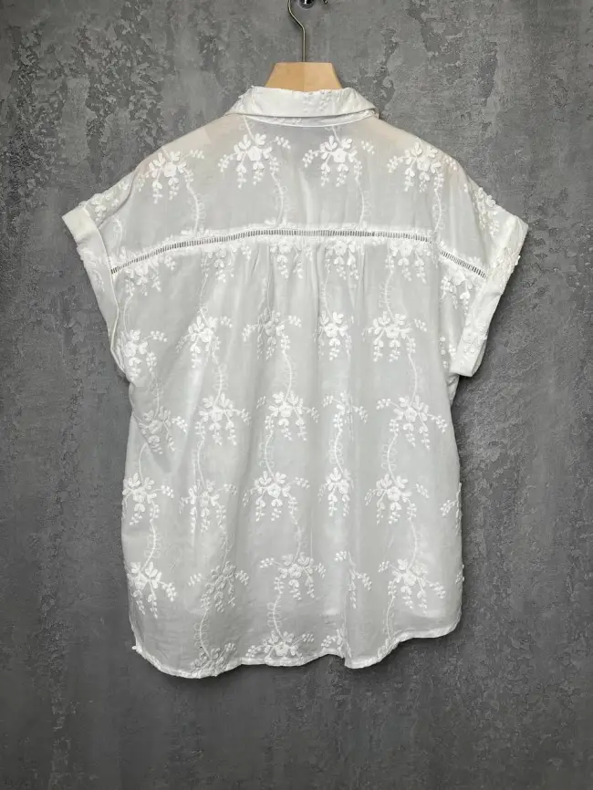 Рубашка с вышивкой фото 2