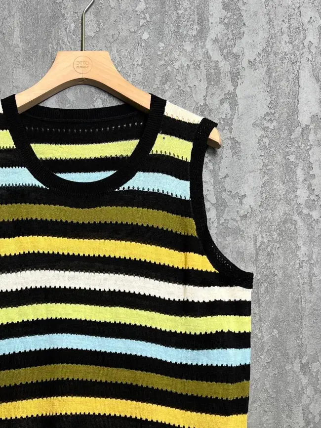 Жилет трикотажный 22962 размер 50- 58 фото 12